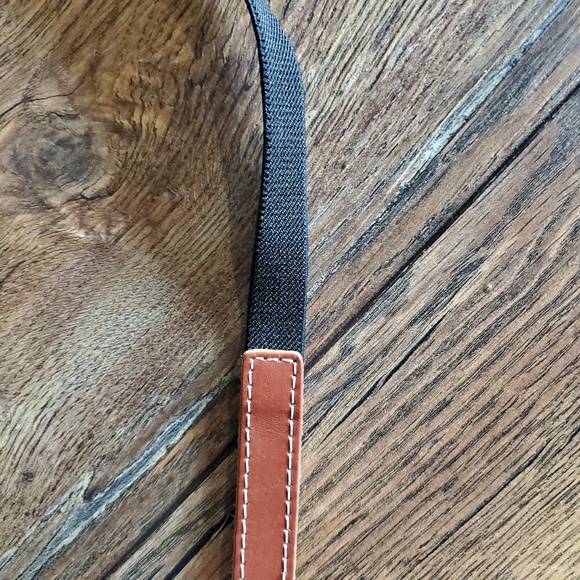 Old navy elastic stretch belt black and brown - Picture 2 of 2
